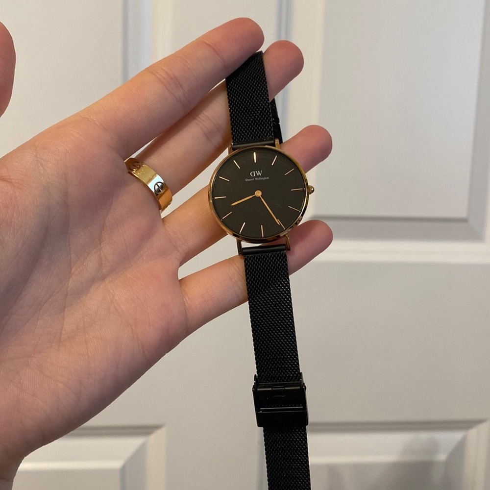 Daniel Wellington classic watch, women’s 26mm